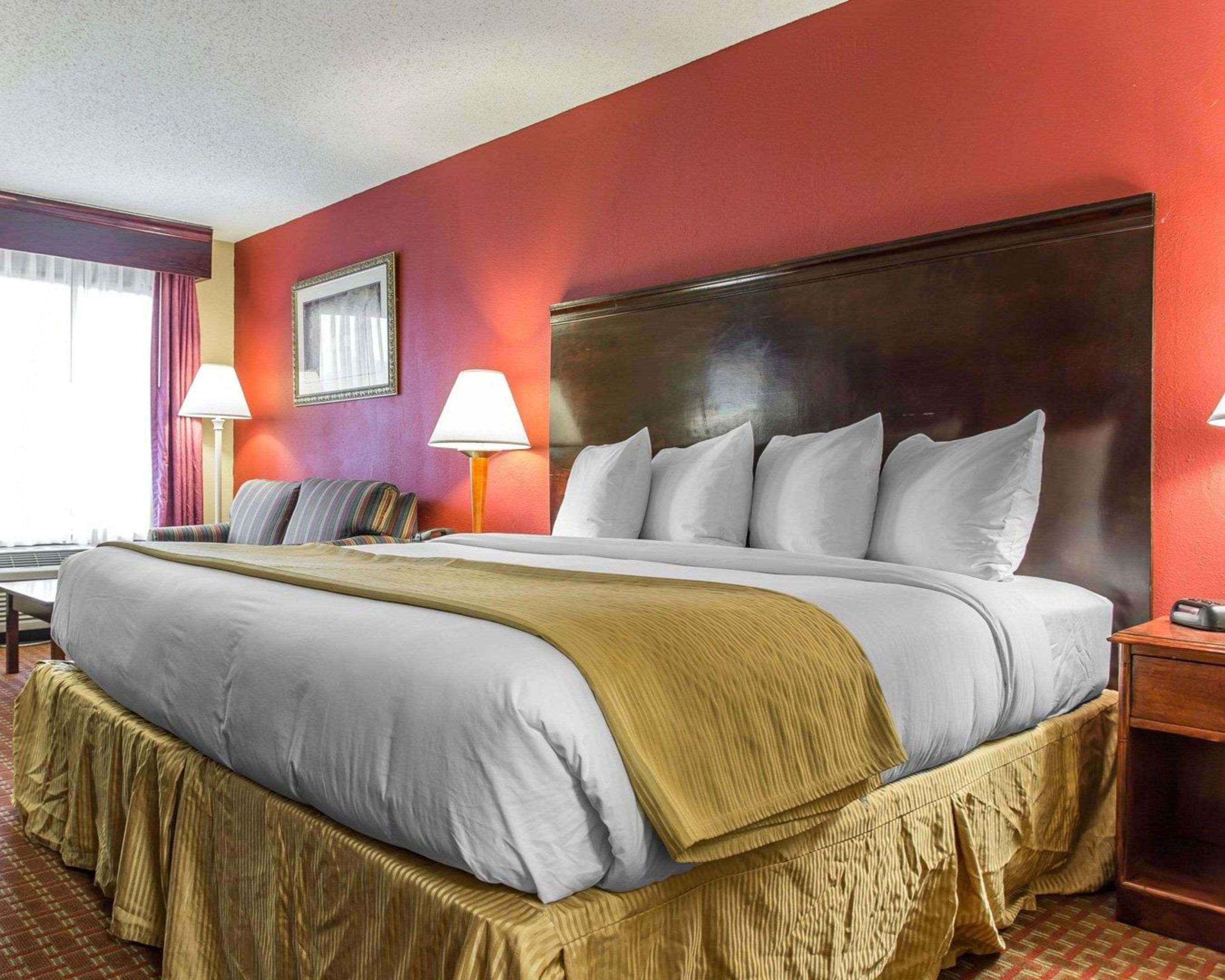 Clarion Pointe Statesville Extérieur photo