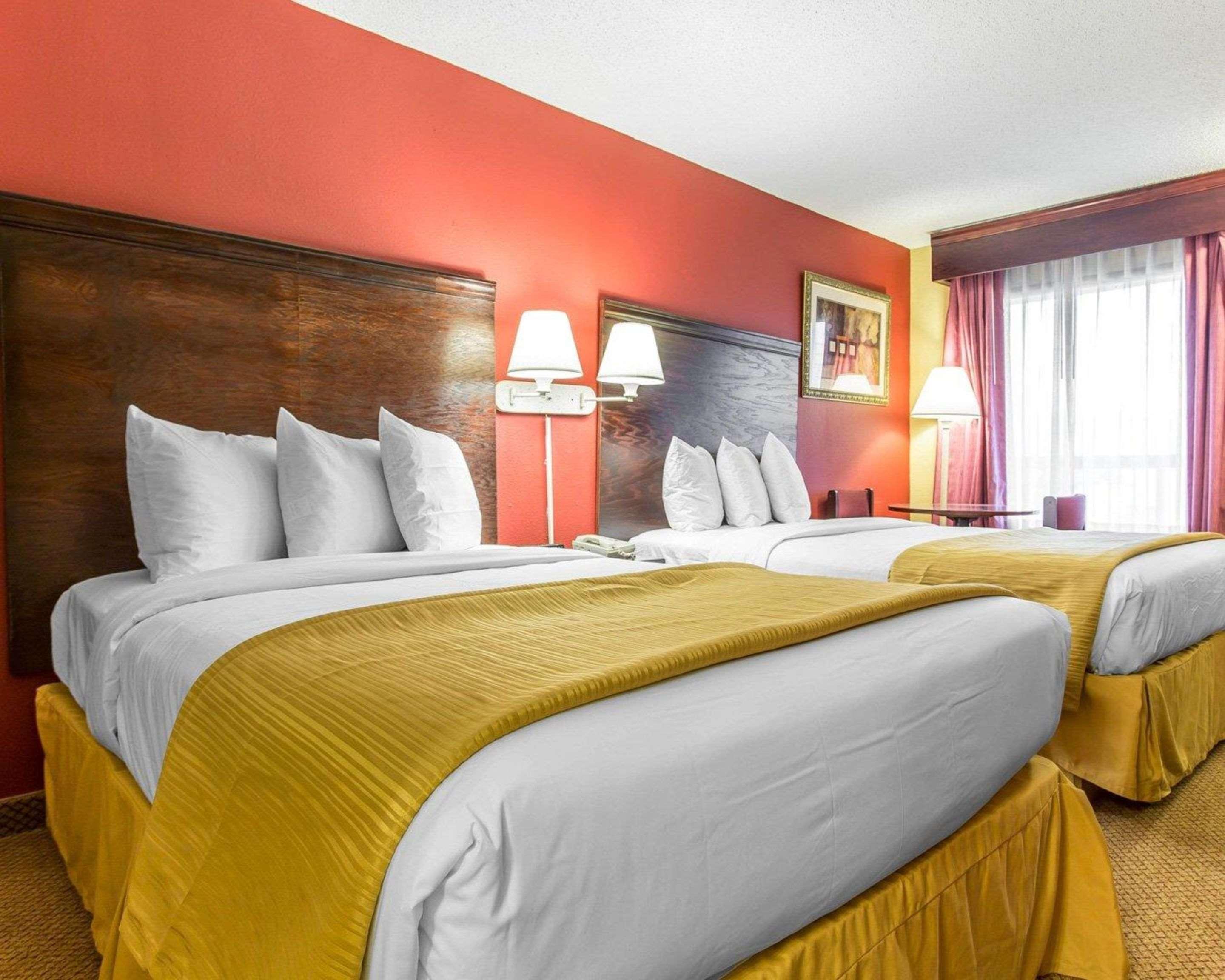 Clarion Pointe Statesville Extérieur photo