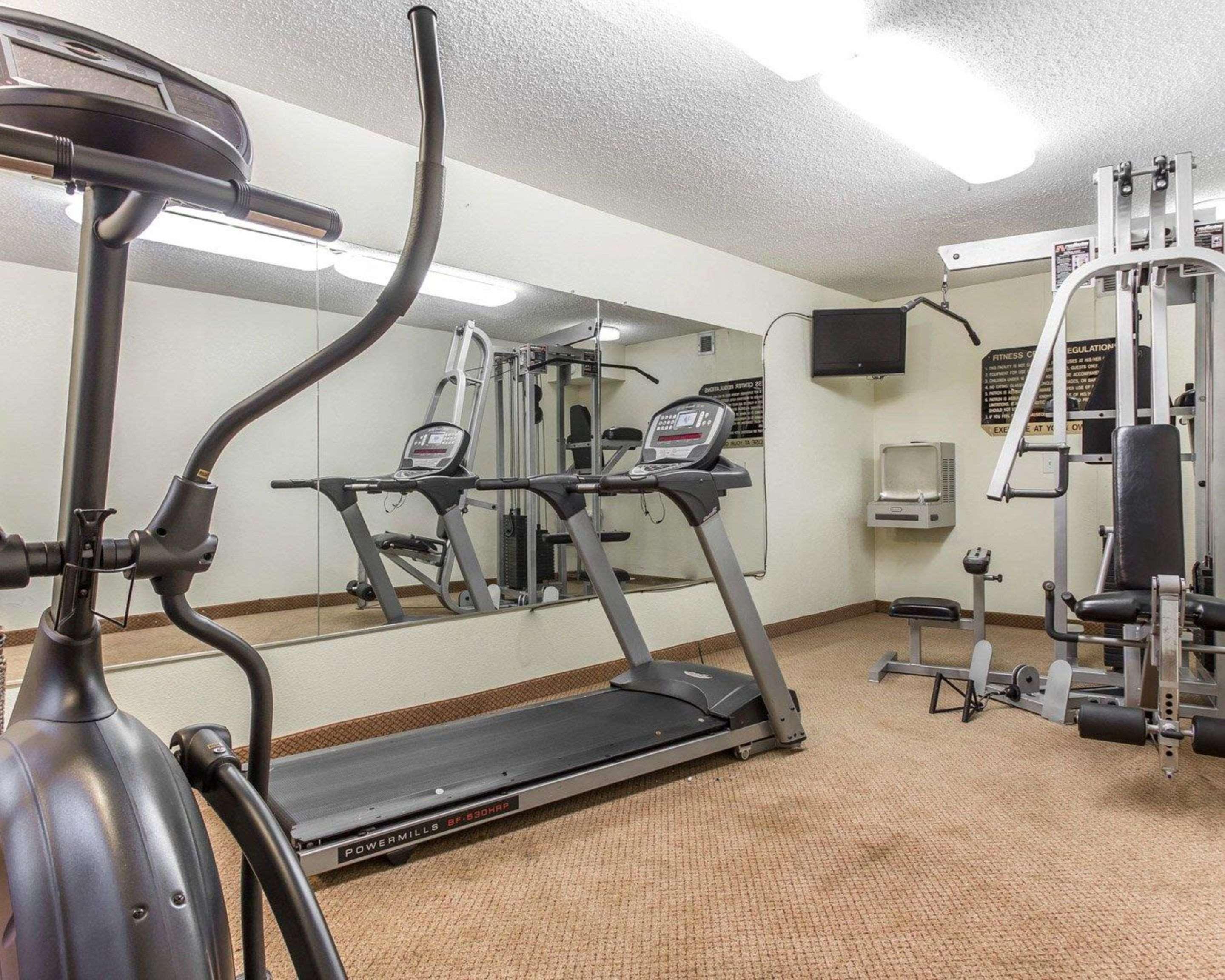 Clarion Pointe Statesville Extérieur photo