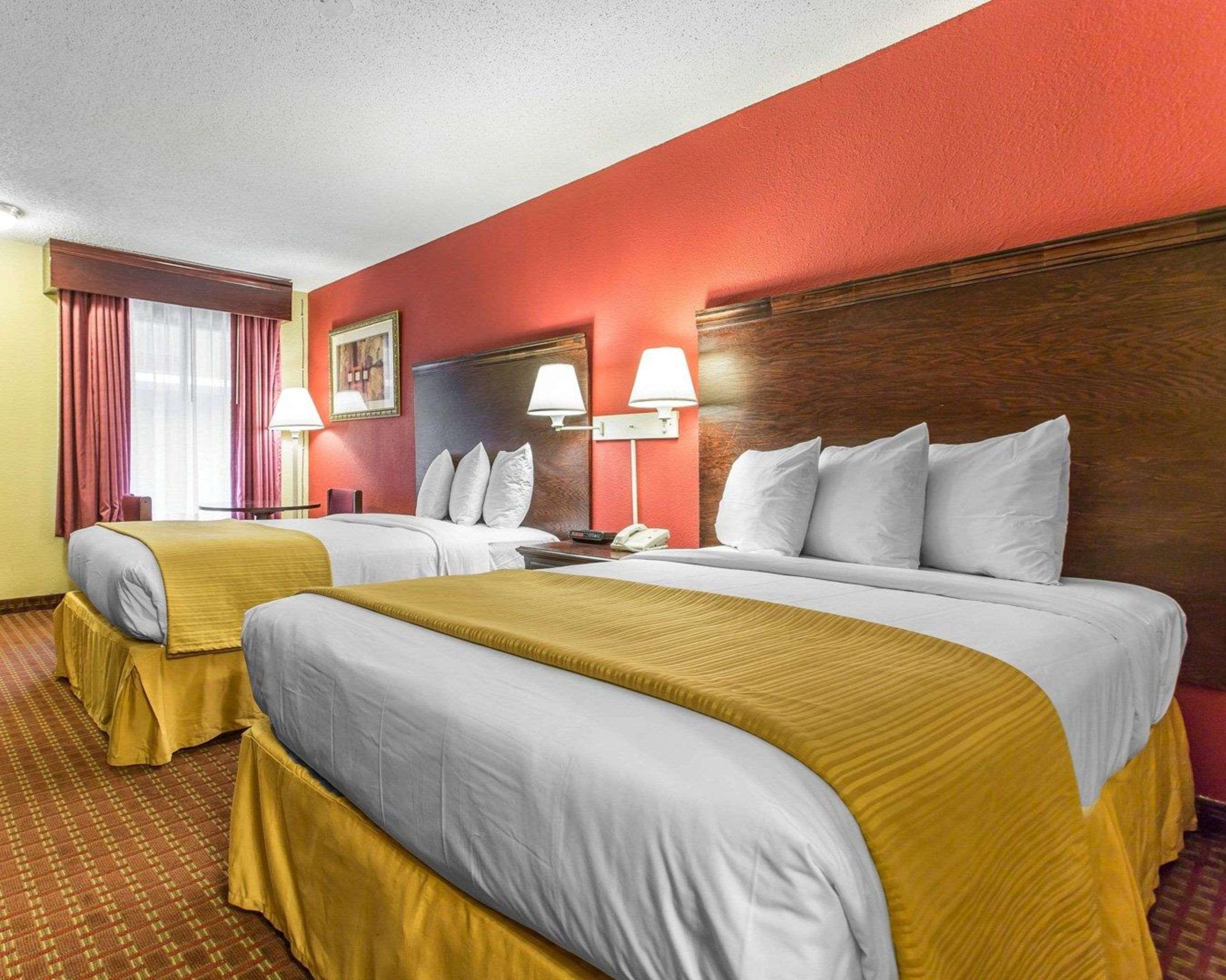 Clarion Pointe Statesville Extérieur photo