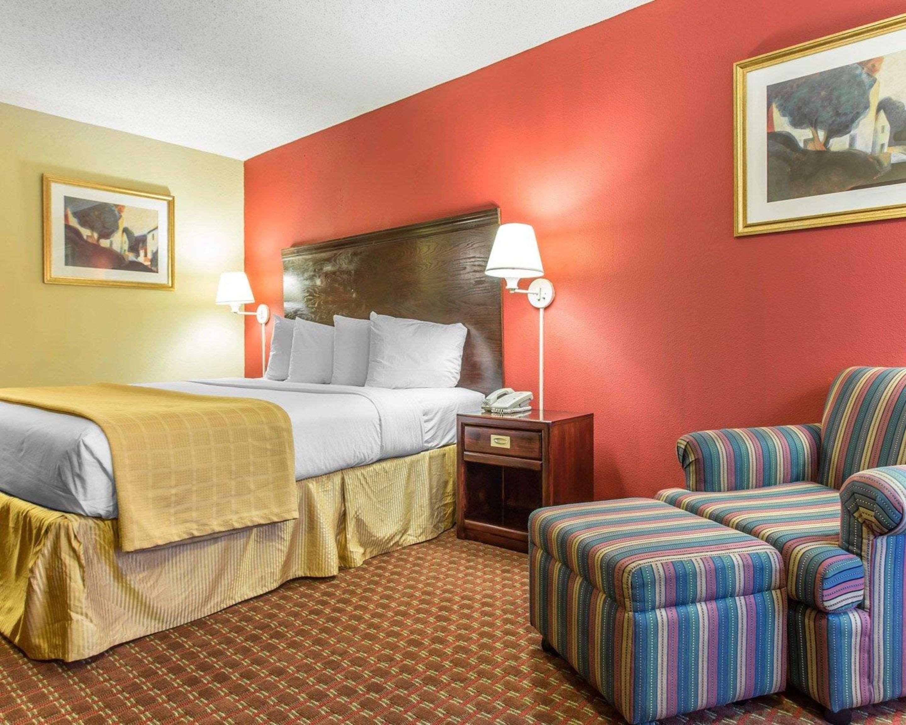 Clarion Pointe Statesville Extérieur photo