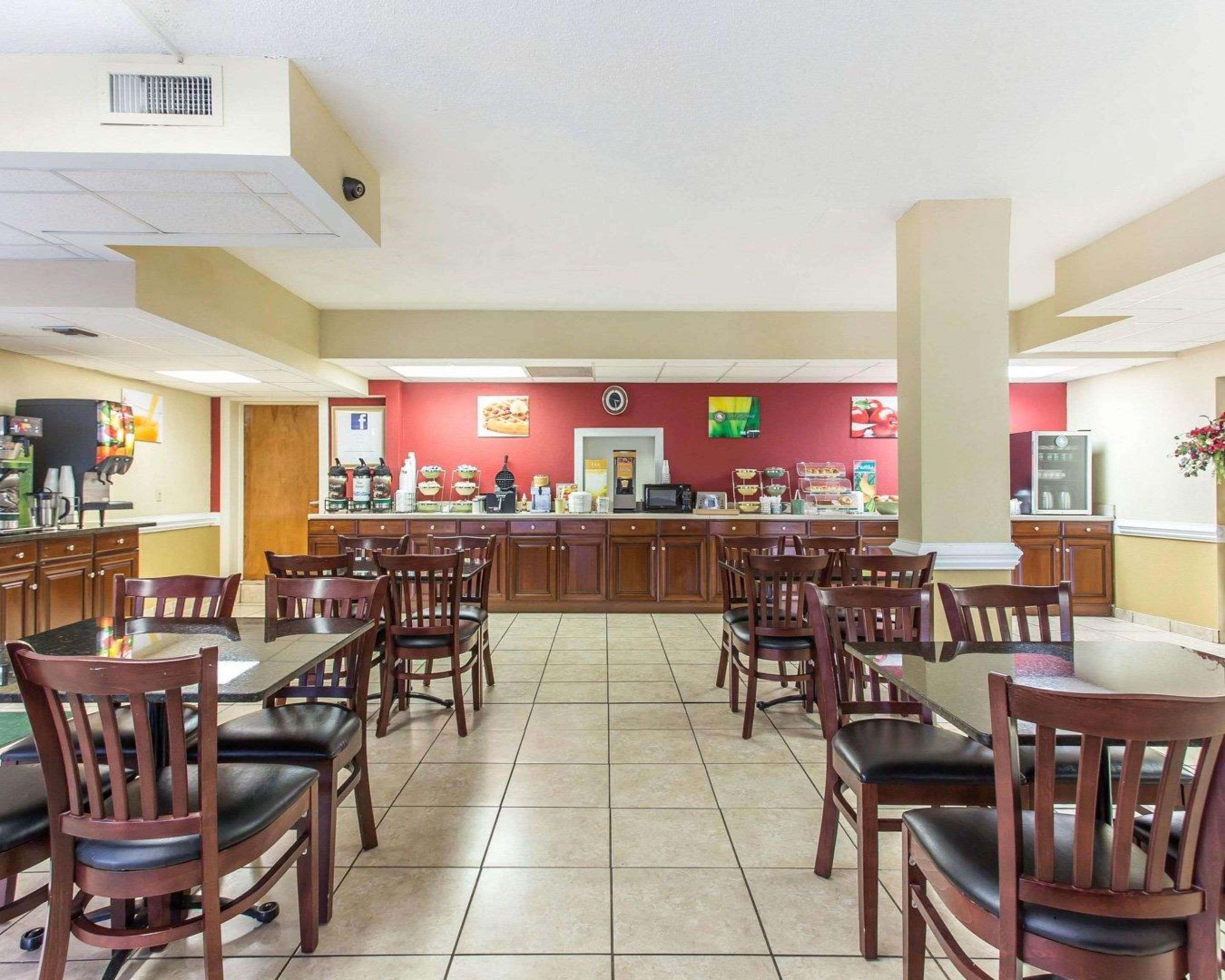 Clarion Pointe Statesville Extérieur photo