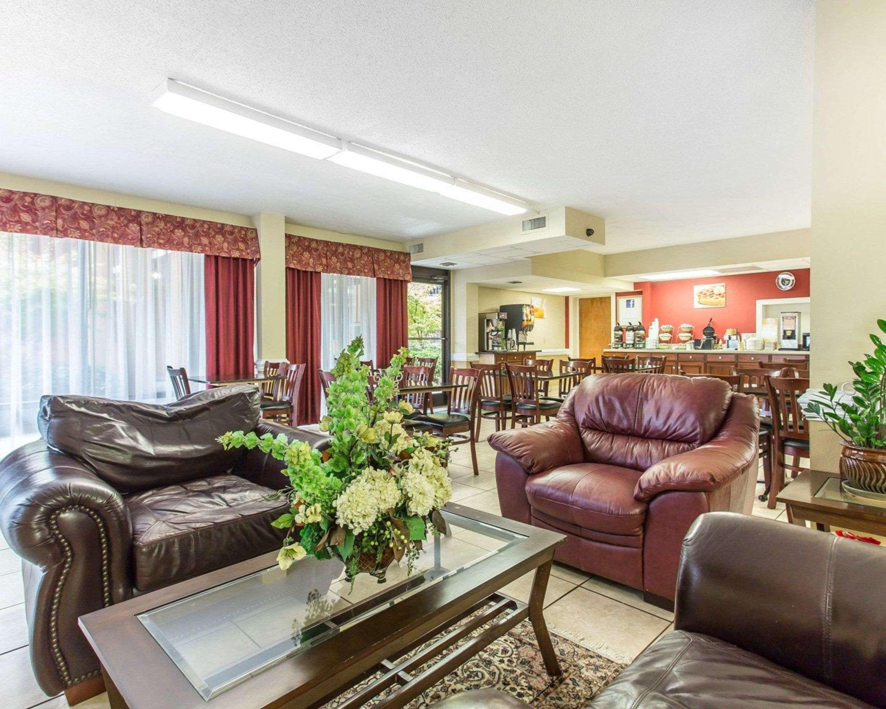 Clarion Pointe Statesville Extérieur photo