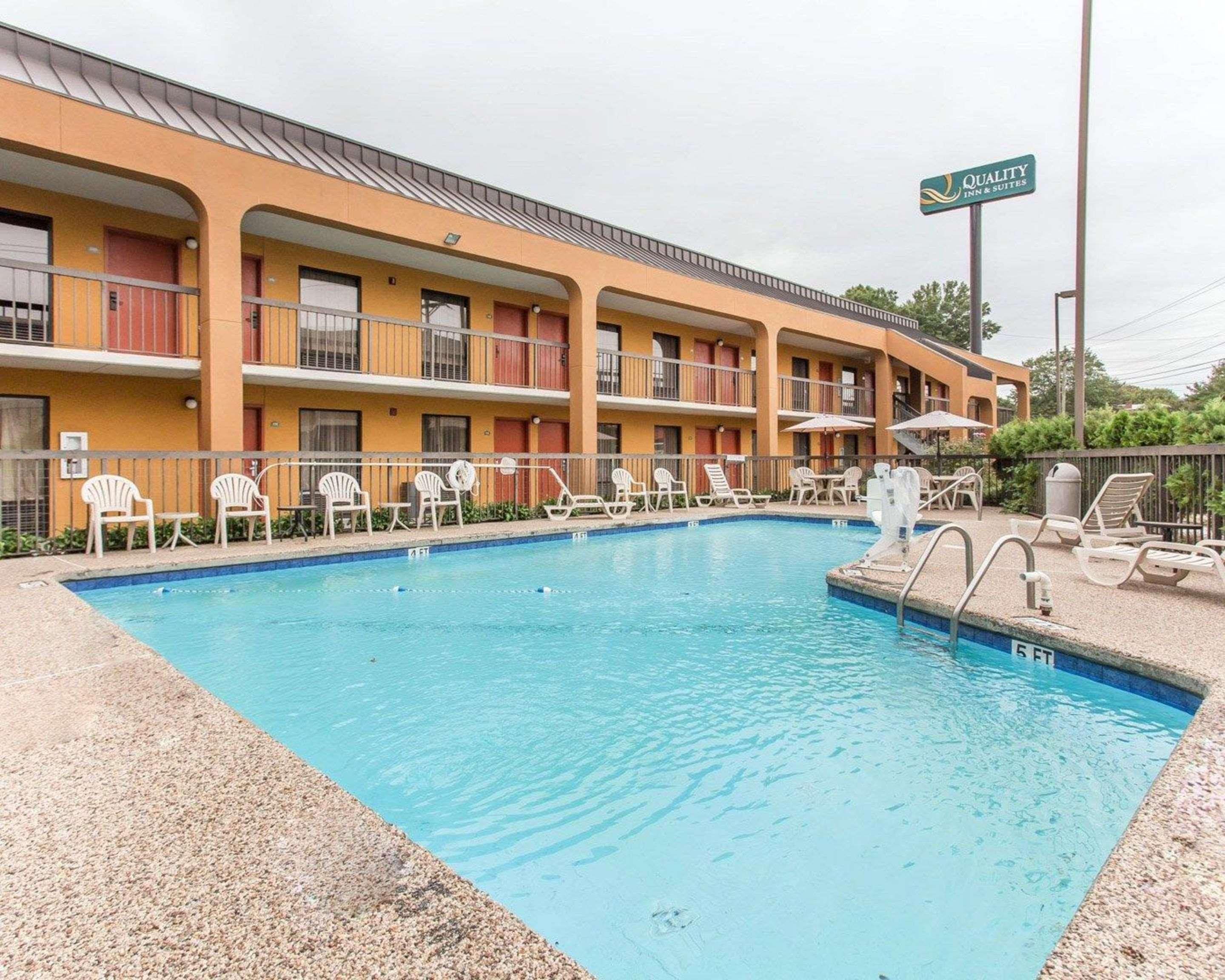 Clarion Pointe Statesville Extérieur photo