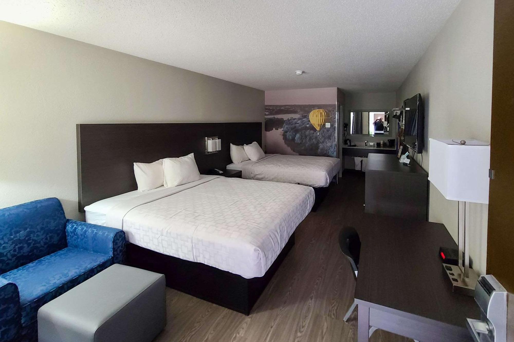 Clarion Pointe Statesville Extérieur photo