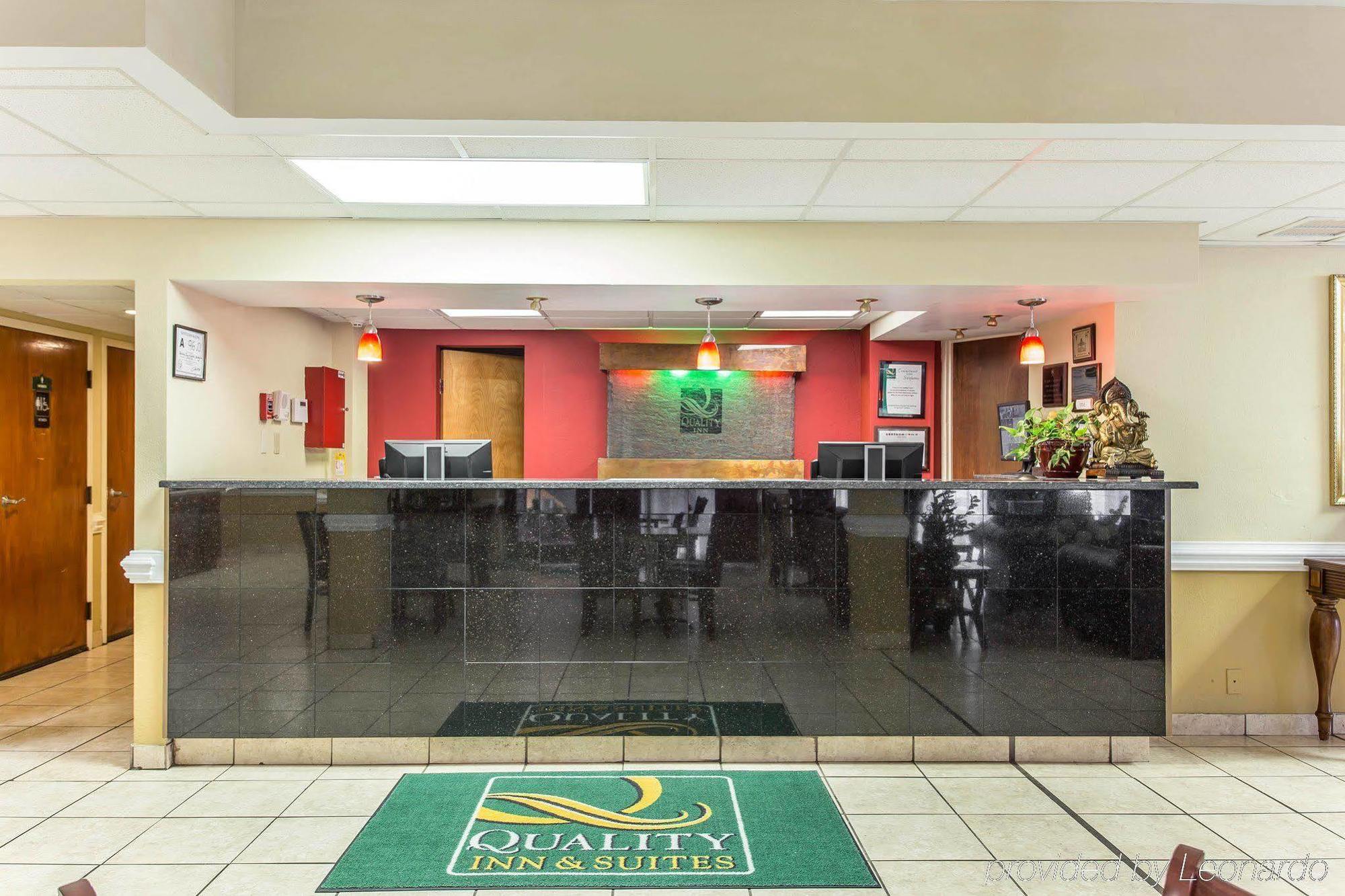 Clarion Pointe Statesville Extérieur photo